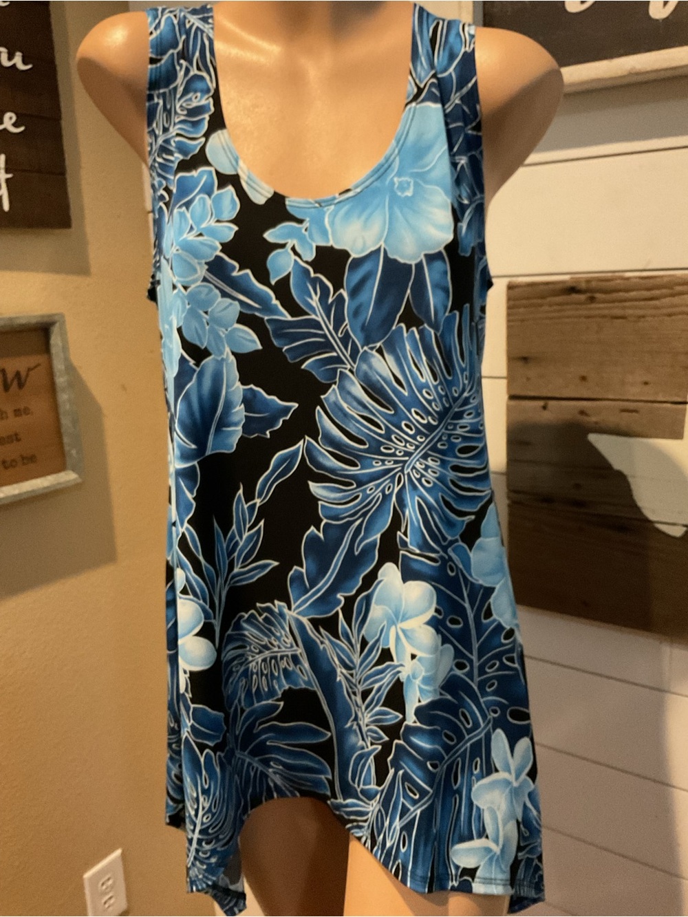 Jostar Sleeveless Travel Knit Tunic Dress Blue Tropical Floral Size Small NWT